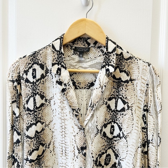 Topshop Snakeskin Print Button Up Shirt Blouse Cream and Black Size 6 - Picture 7 of 16